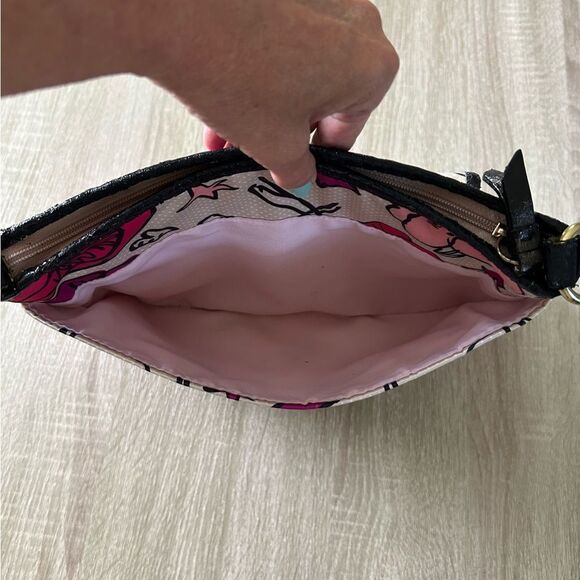 PREOWNEDββ¦ COACH Makeup Bag / Crossbody Bag - Picture 5 of 7